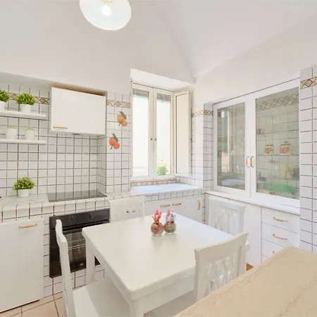 Abuela Teta - Balcony With Sea View - Wi-fi Apartment *